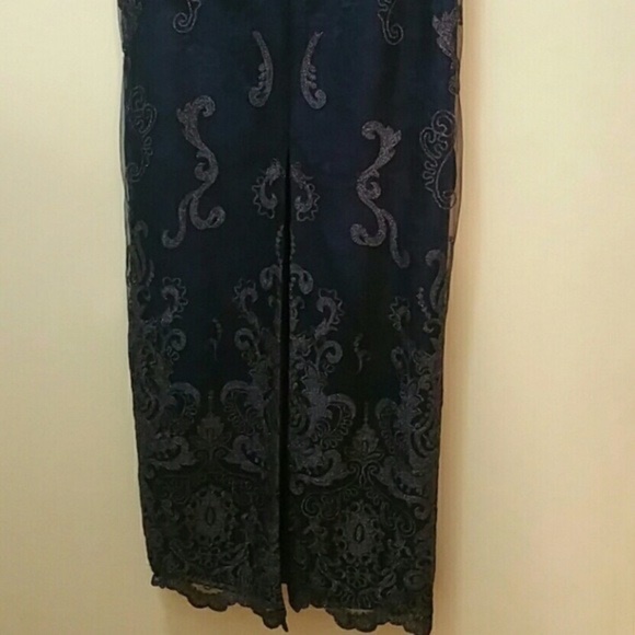 Ivonne D by Mon Cheri Queen Anne Lace Gown - Picture 6 of 7